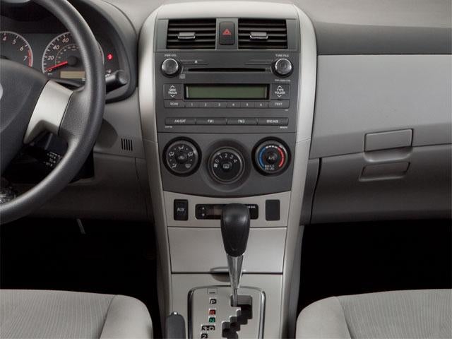 2011 Toyota Corolla 4dr Sdn Man L (Natl)