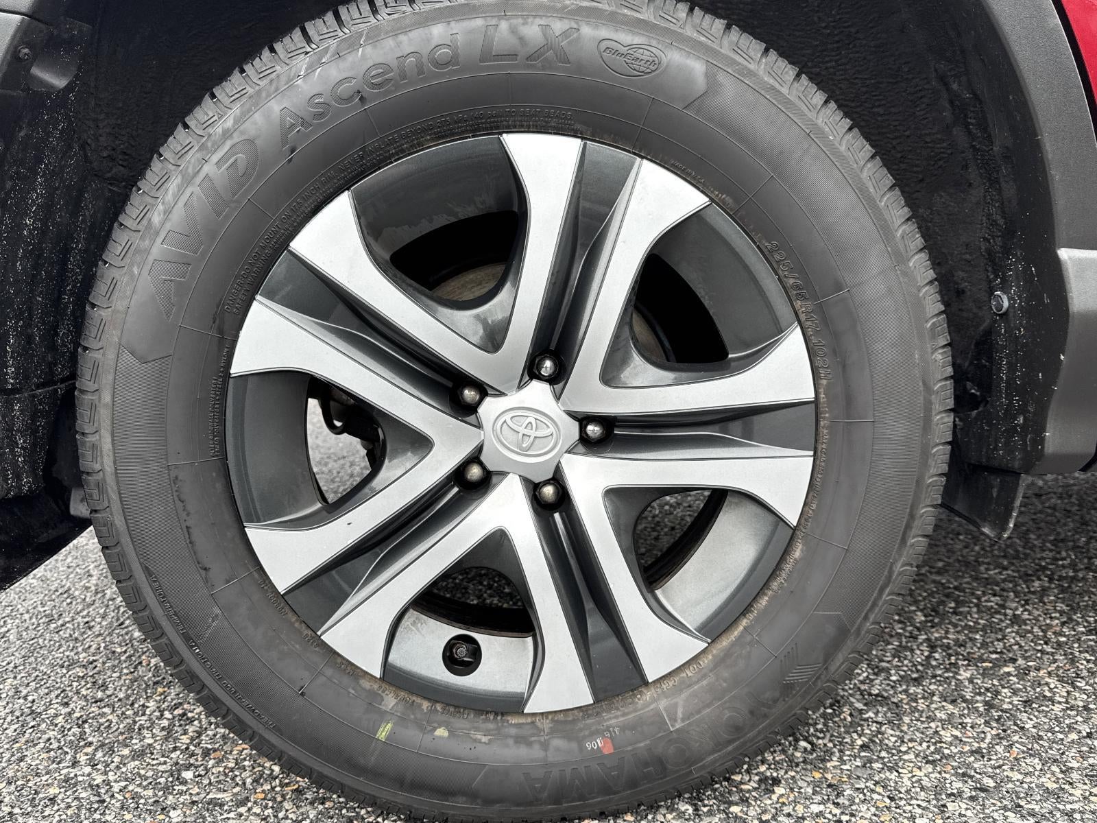 2018 Toyota RAV4 LE AWD (Natl)