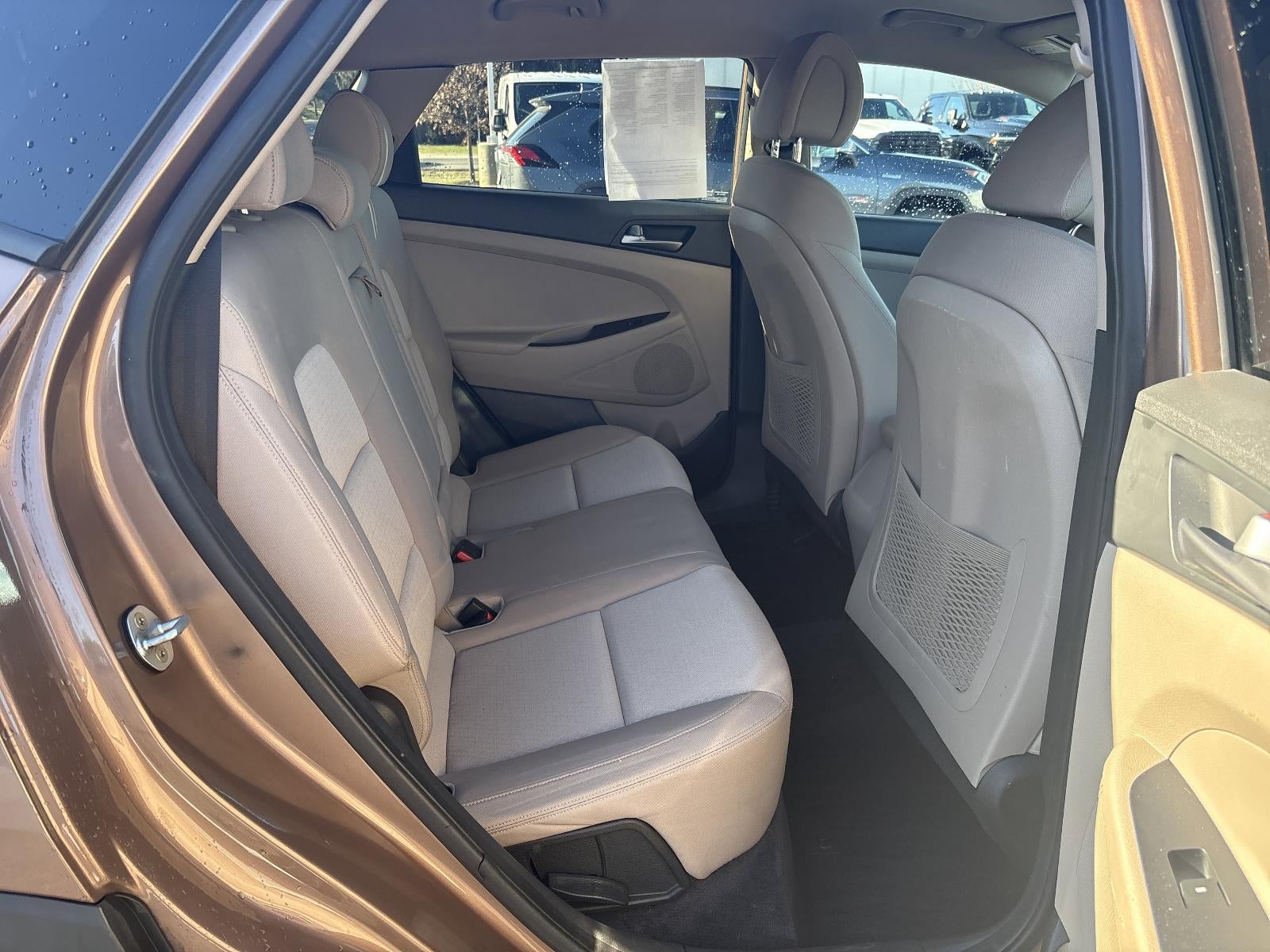 2016 Hyundai TUCSON AWD 4dr Sport w/Beige Int