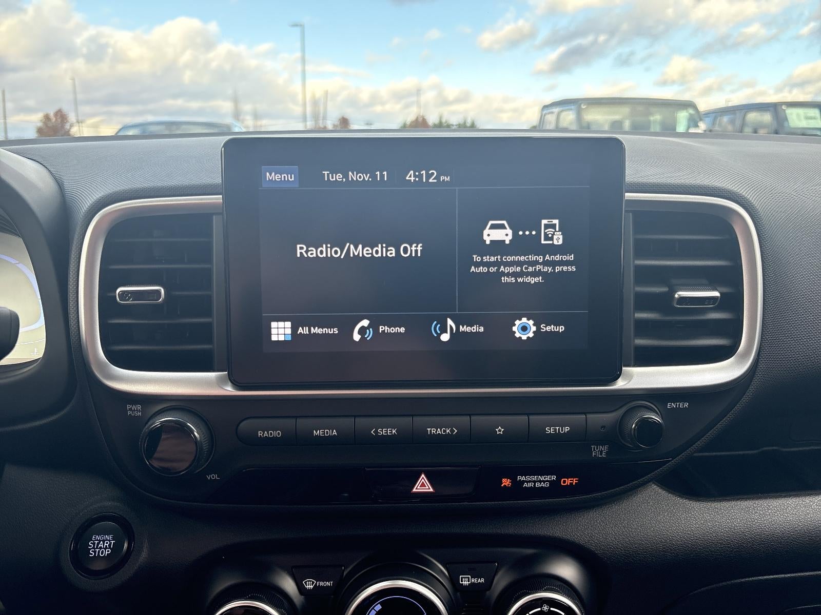 2024 Hyundai VENUE SEL IVT