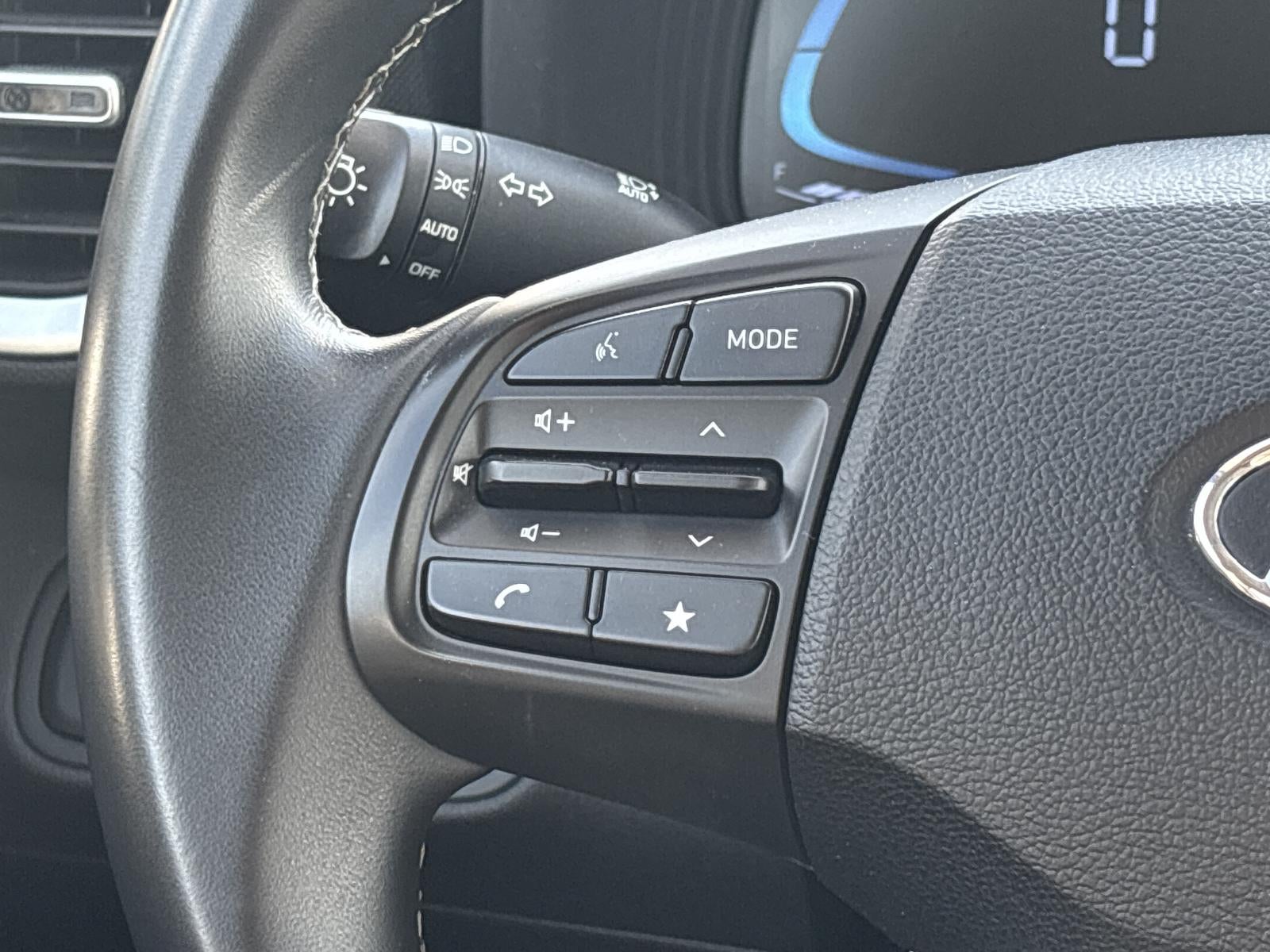 2025 Hyundai VENUE Limited IVT