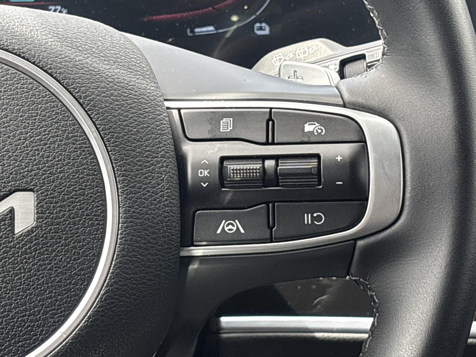 2025 Kia Sportage Hybrid EX AWD