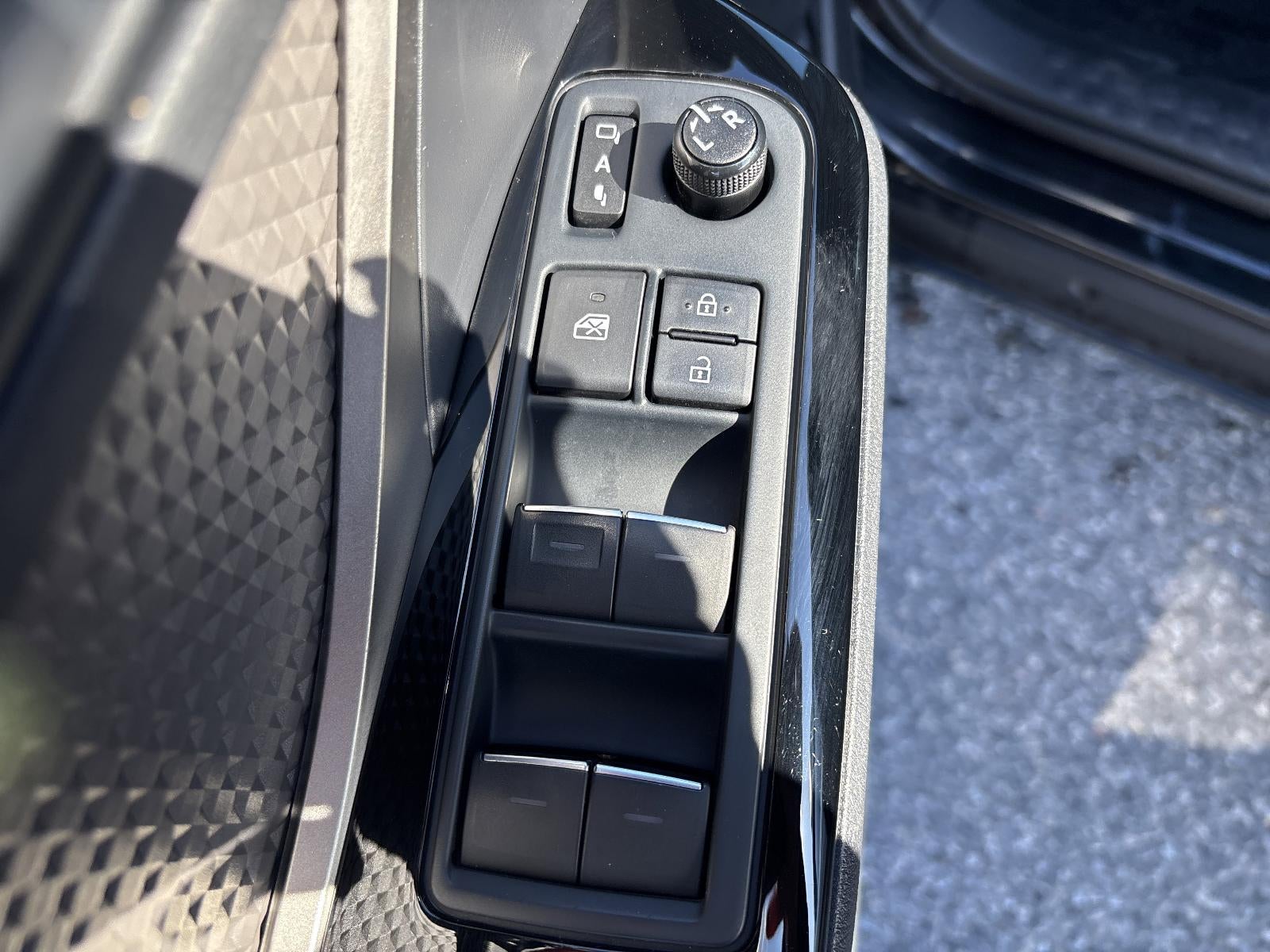 2021 Toyota C-HR Limited FWD (Natl)