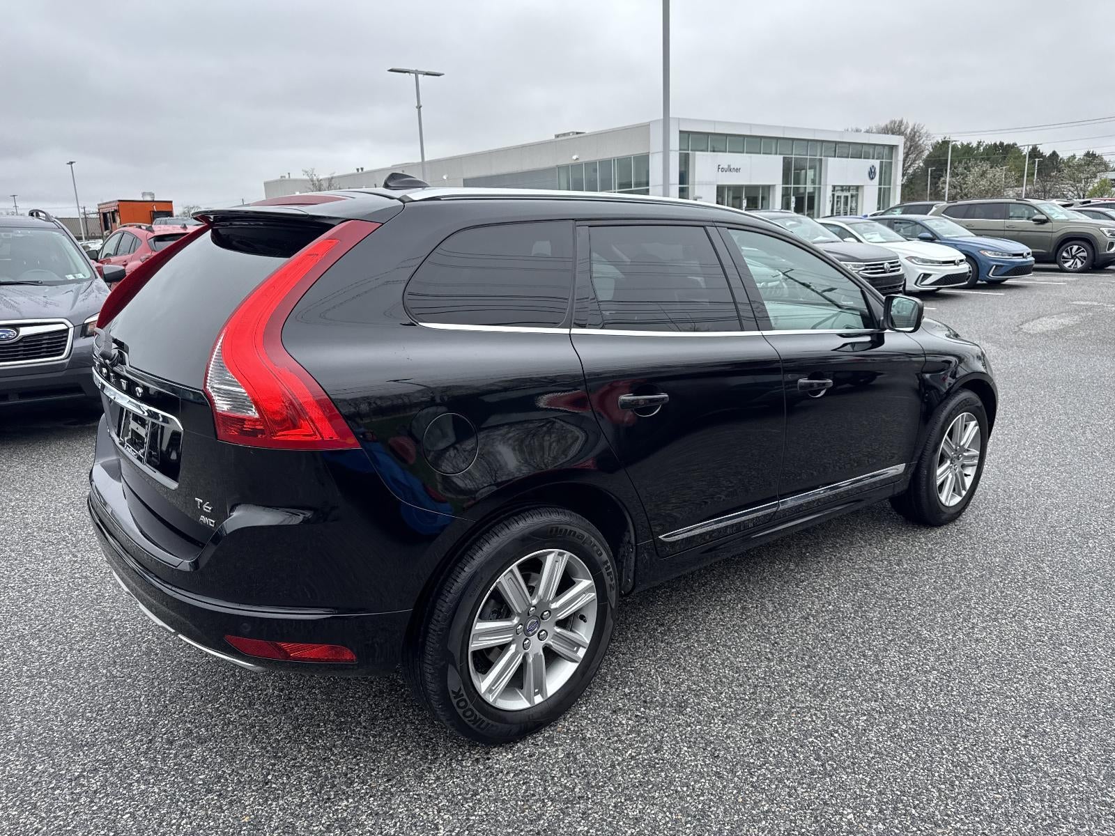 2016 Volvo XC60 AWD 4dr T6 Drive-E