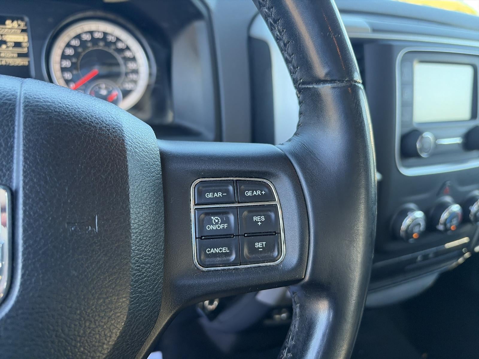 2016 RAM 1500 4WD Quad Cab 6.4 Ft Box Big Horn