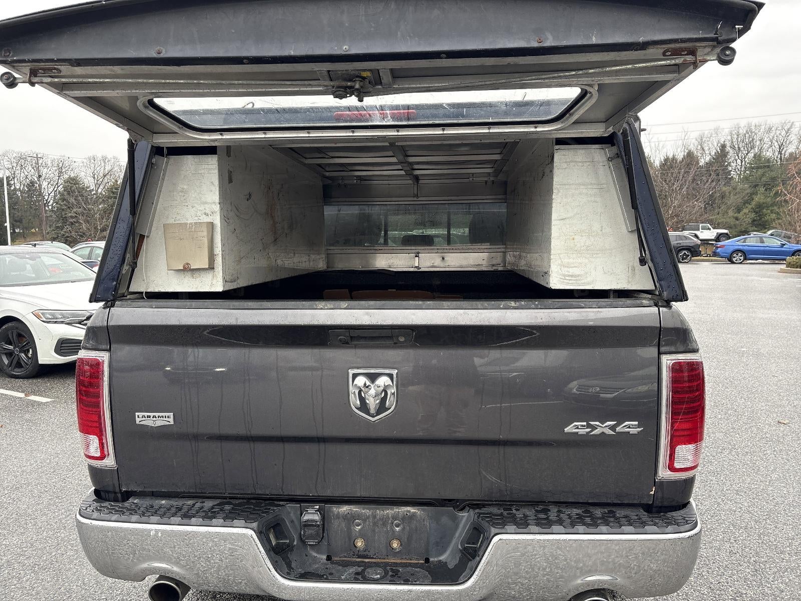 2017 RAM 1500 Laramie 4x4 Crew Cab 6'4" Box