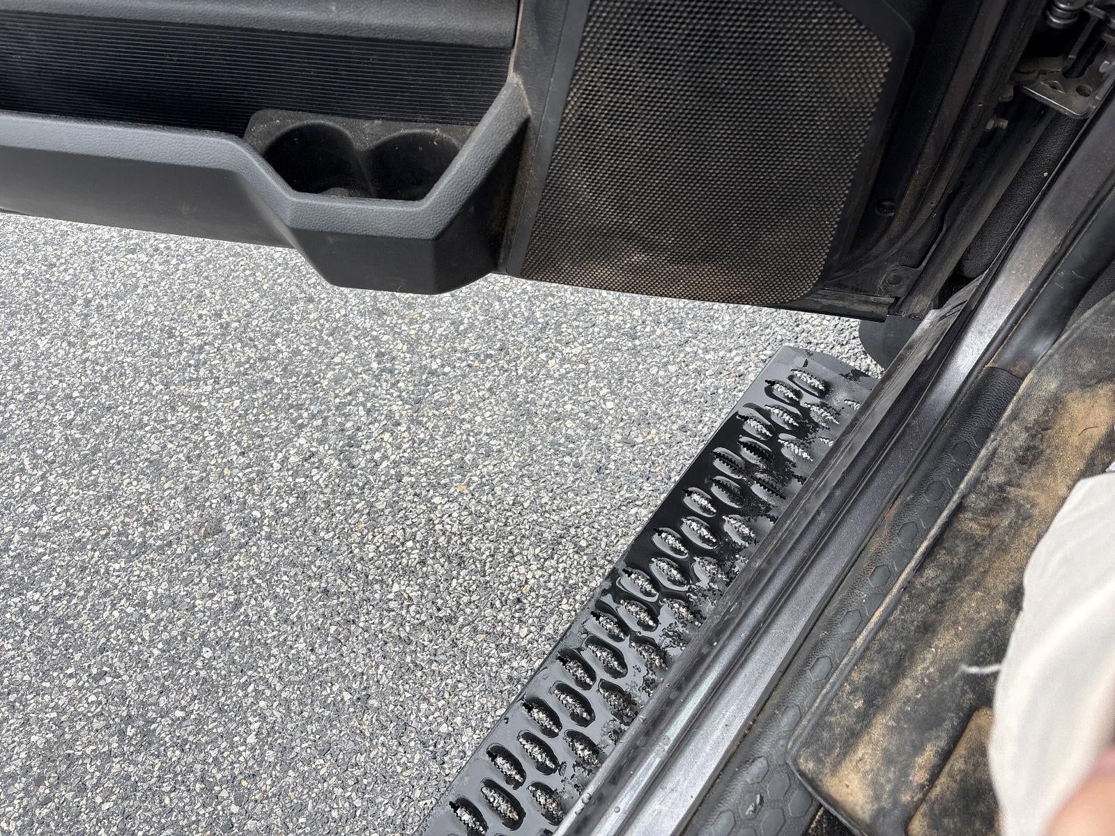 2017 RAM 1500 Laramie 4x4 Crew Cab 6'4" Box