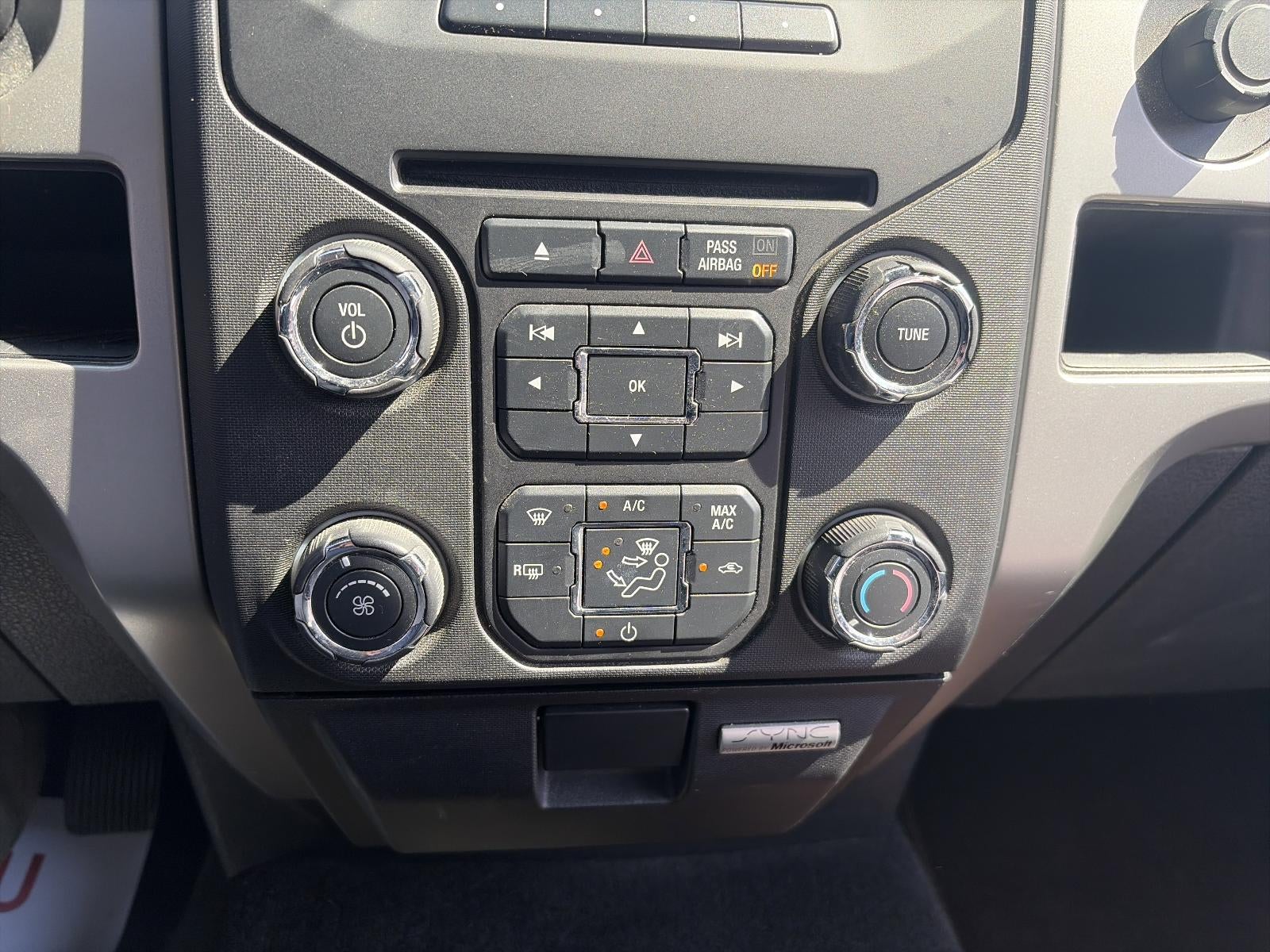 2013 Ford F-150 4WD SuperCrew 5-1/2 Ft Box XLT