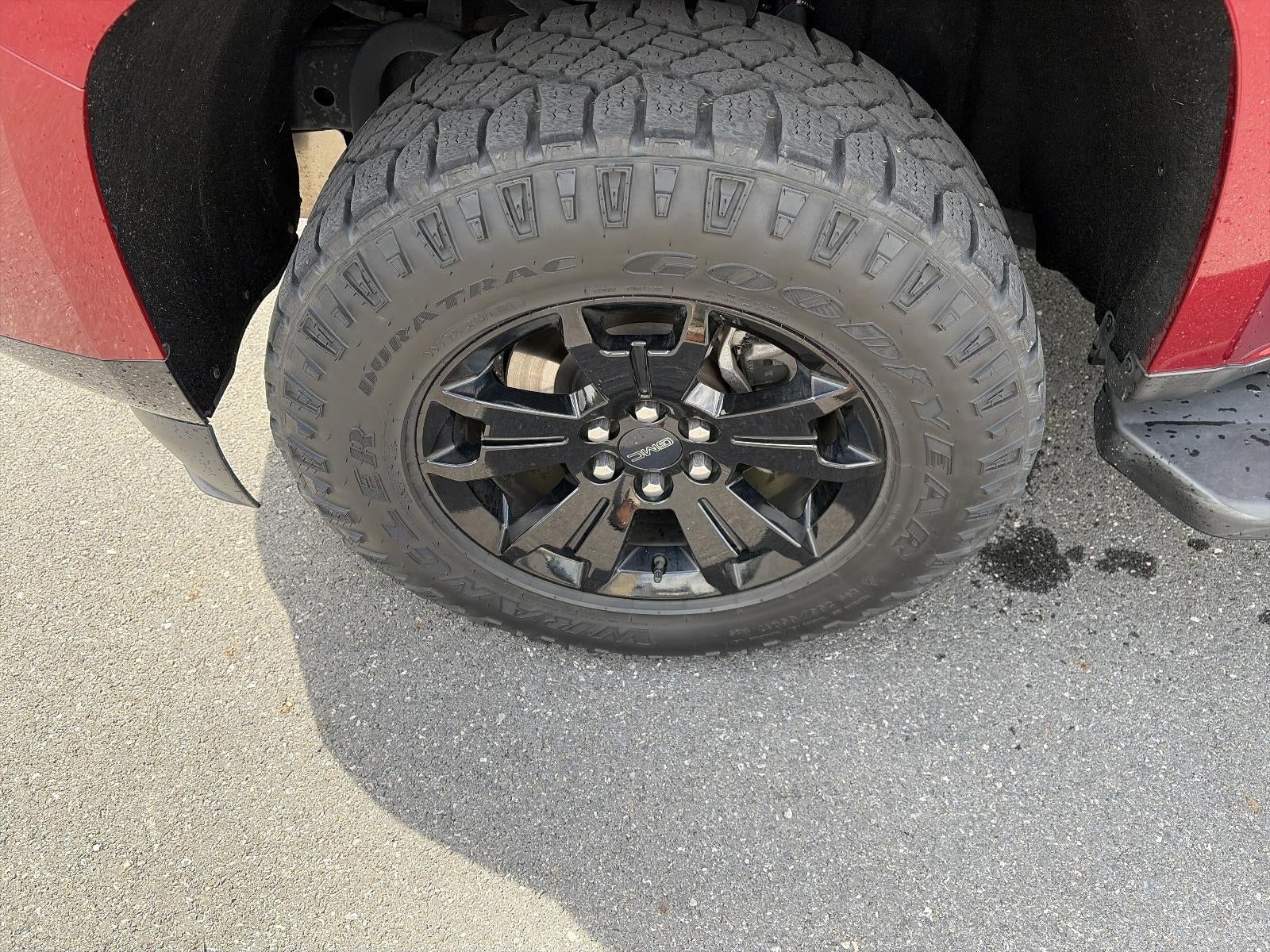 2021 GMC Canyon Crew Cab Short Box 4-Wheel Drive AT4 w/Leather