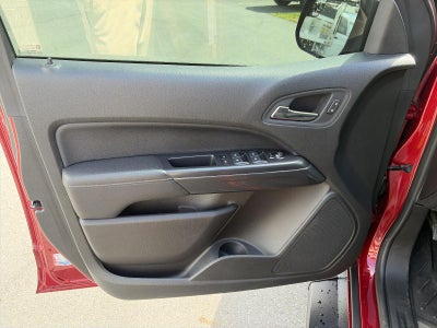 2021 GMC Canyon Crew Cab Short Box 4-Wheel Drive AT4 w/Leather