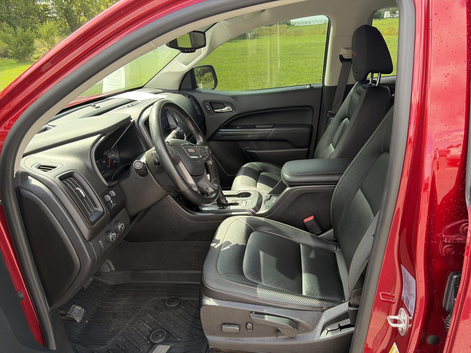 2021 GMC Canyon Crew Cab Short Box 4-Wheel Drive AT4 w/Leather