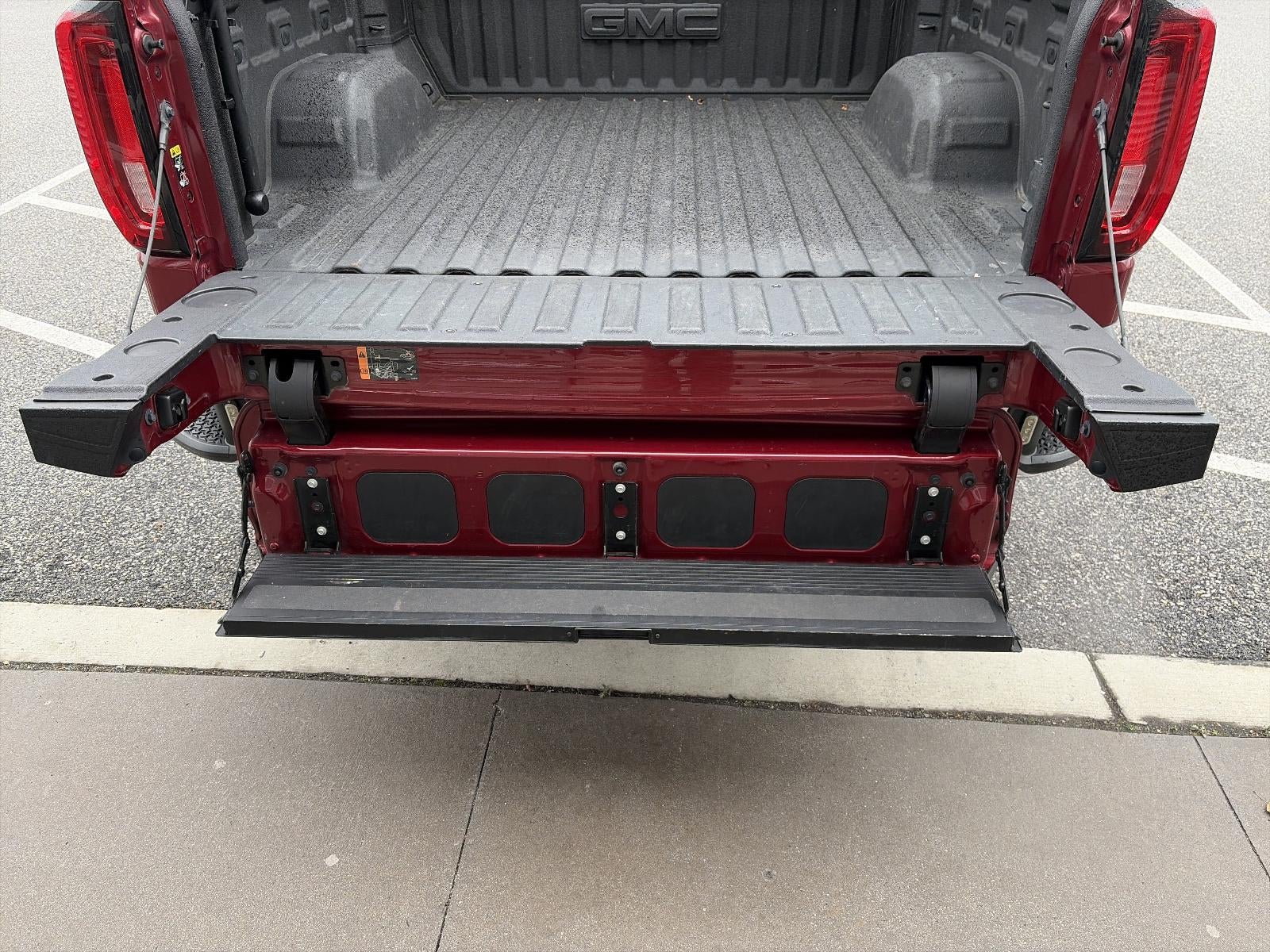 2020 GMC Sierra 1500 Crew Cab Short Box 4-Wheel Drive SLT