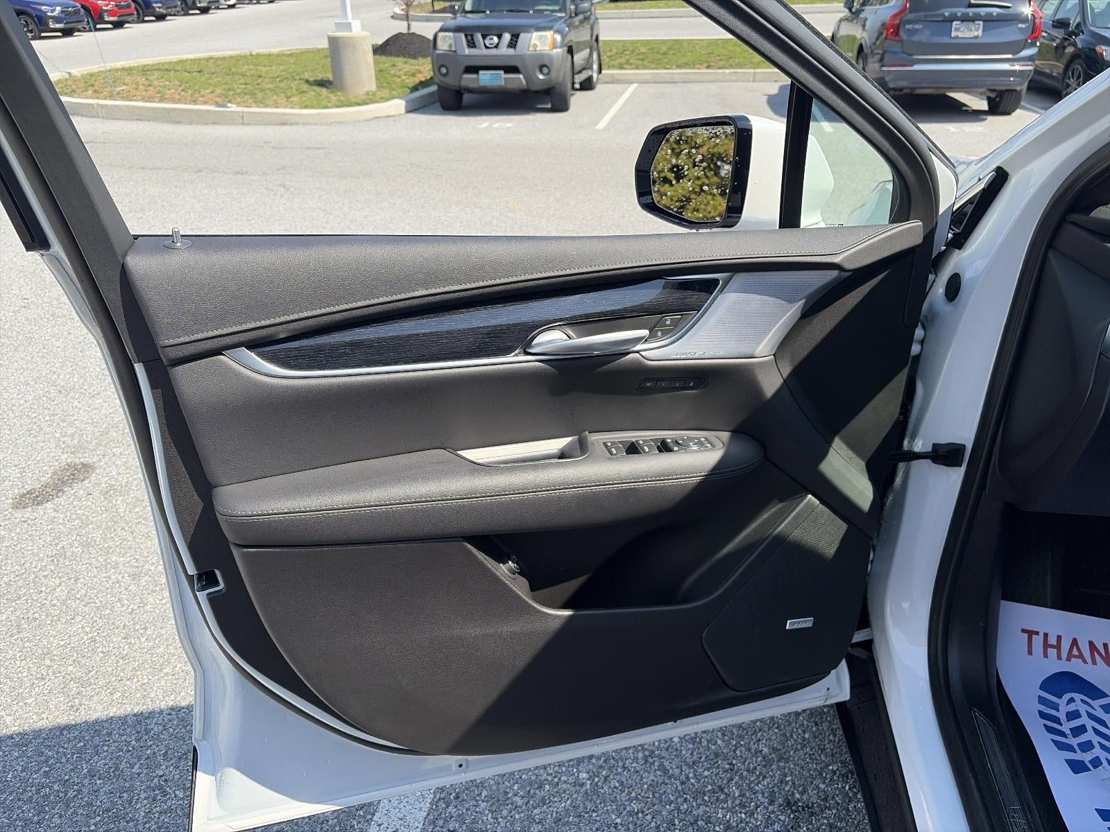 2025 Cadillac XT5 FWD 4dr Premium Luxury