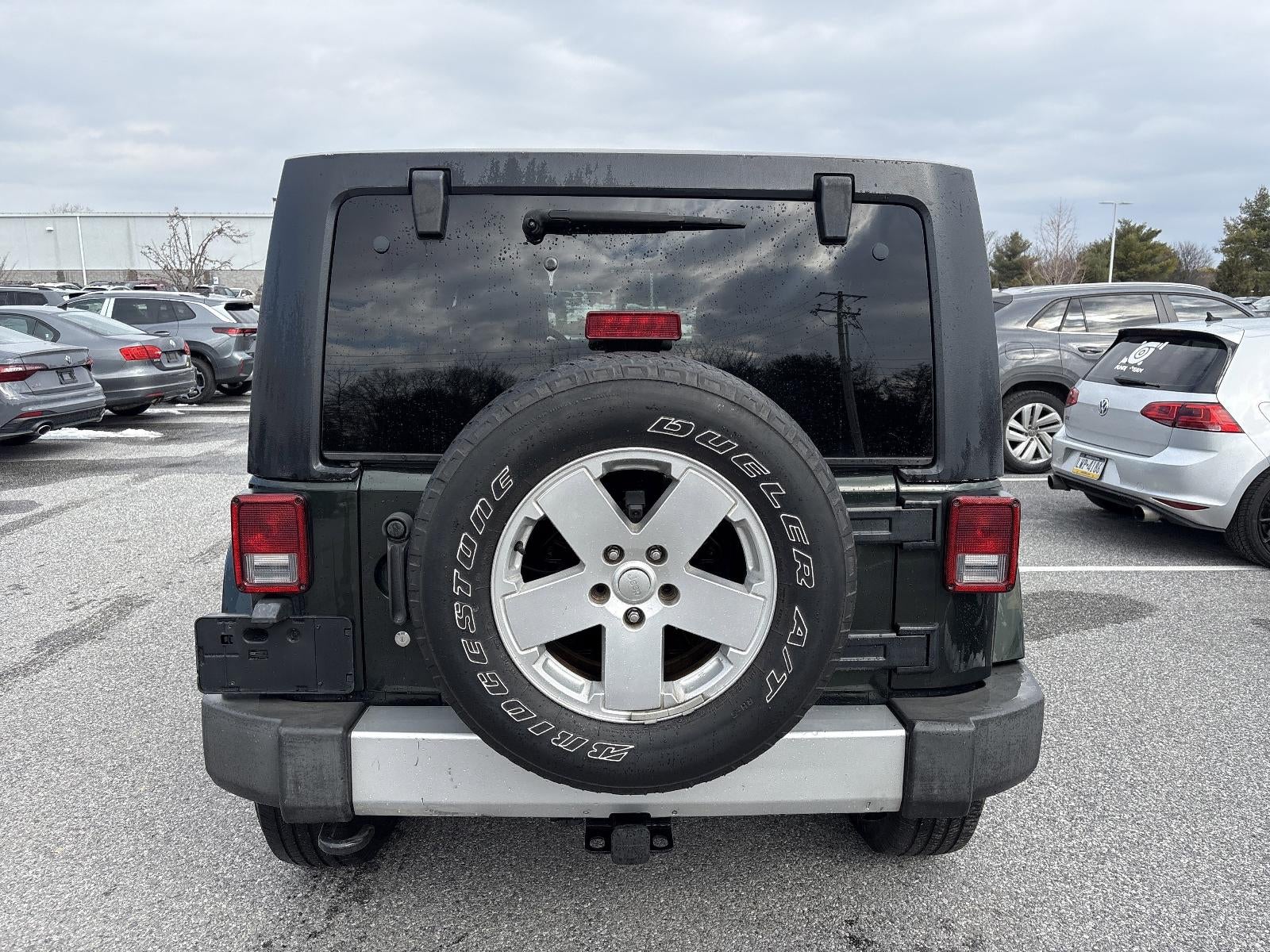 2011 Jeep Wrangler Unlimited 4WD 4dr Sahara