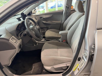 2010 Toyota Corolla 4dr Sdn Auto LE (Natl)