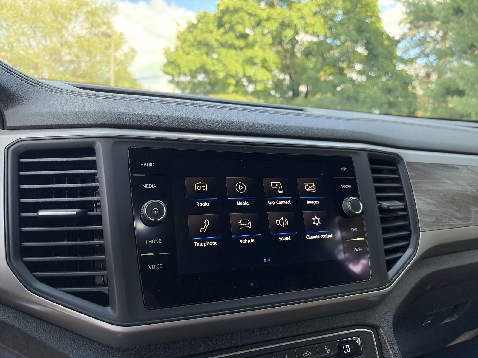 2020 Volkswagen Atlas Cross Sport 3.6L V6 SE w/Technology 4MOTION