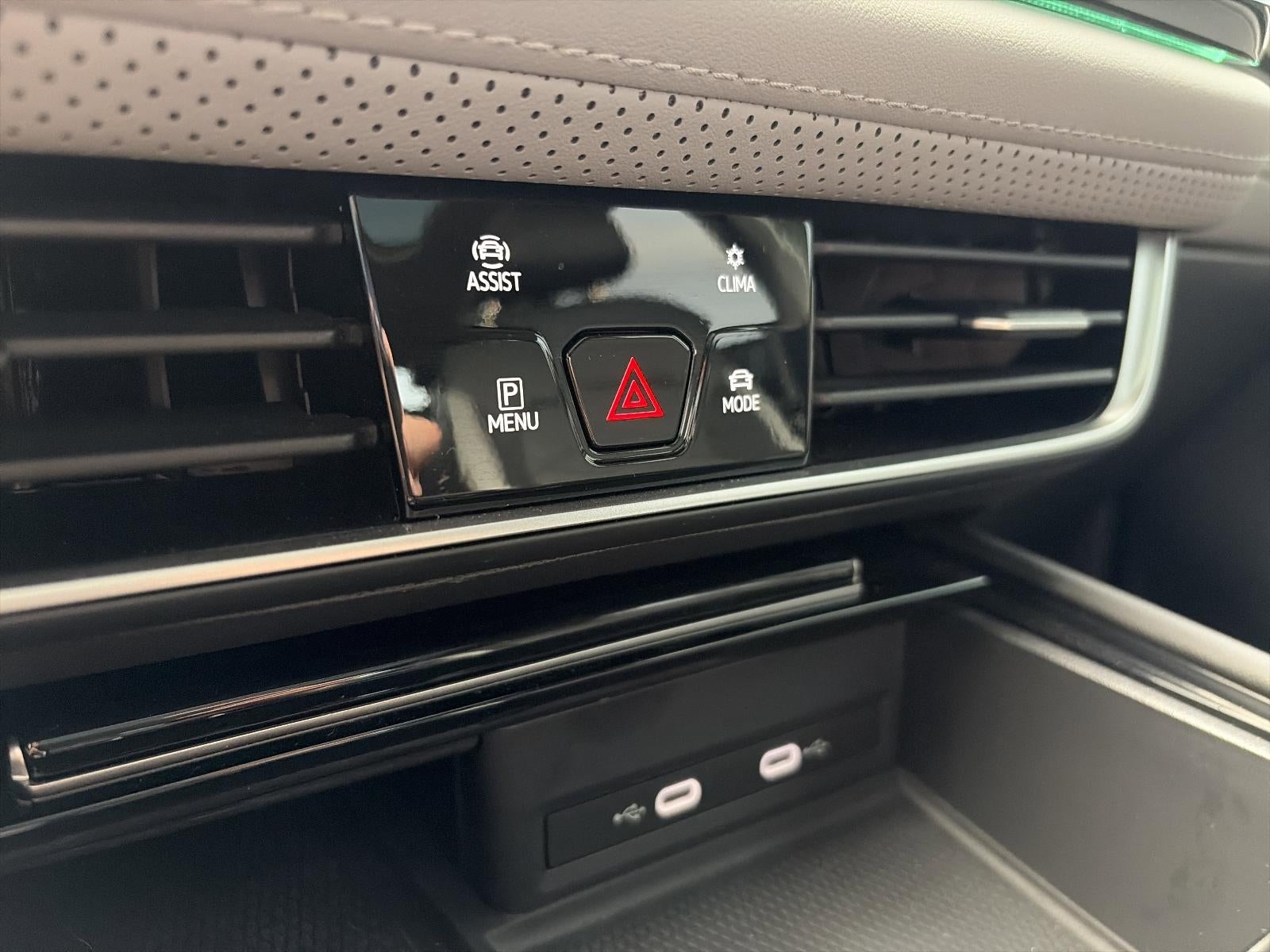 2024 Volkswagen Atlas 2.0T Peak Edition SE w/Technology 4MOTION