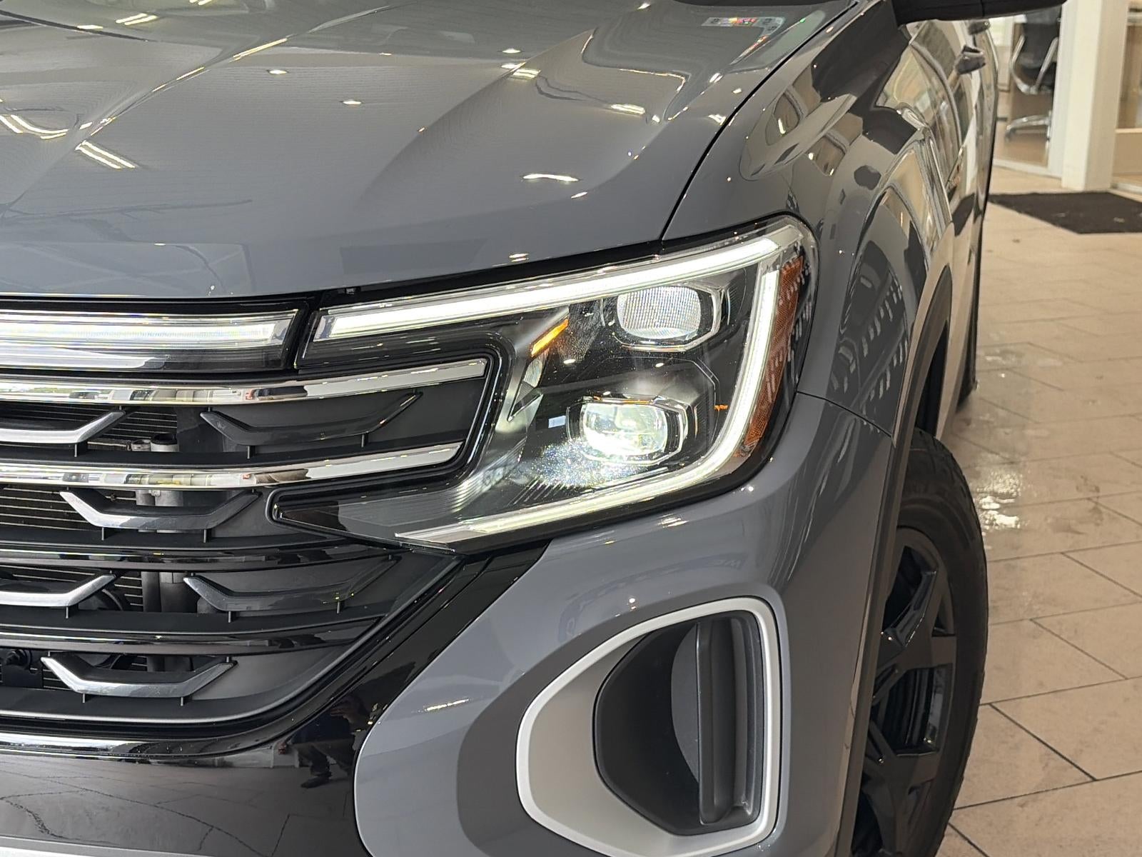 2024 Volkswagen Atlas 2.0T Peak Edition SE w/Technology 4MOTION