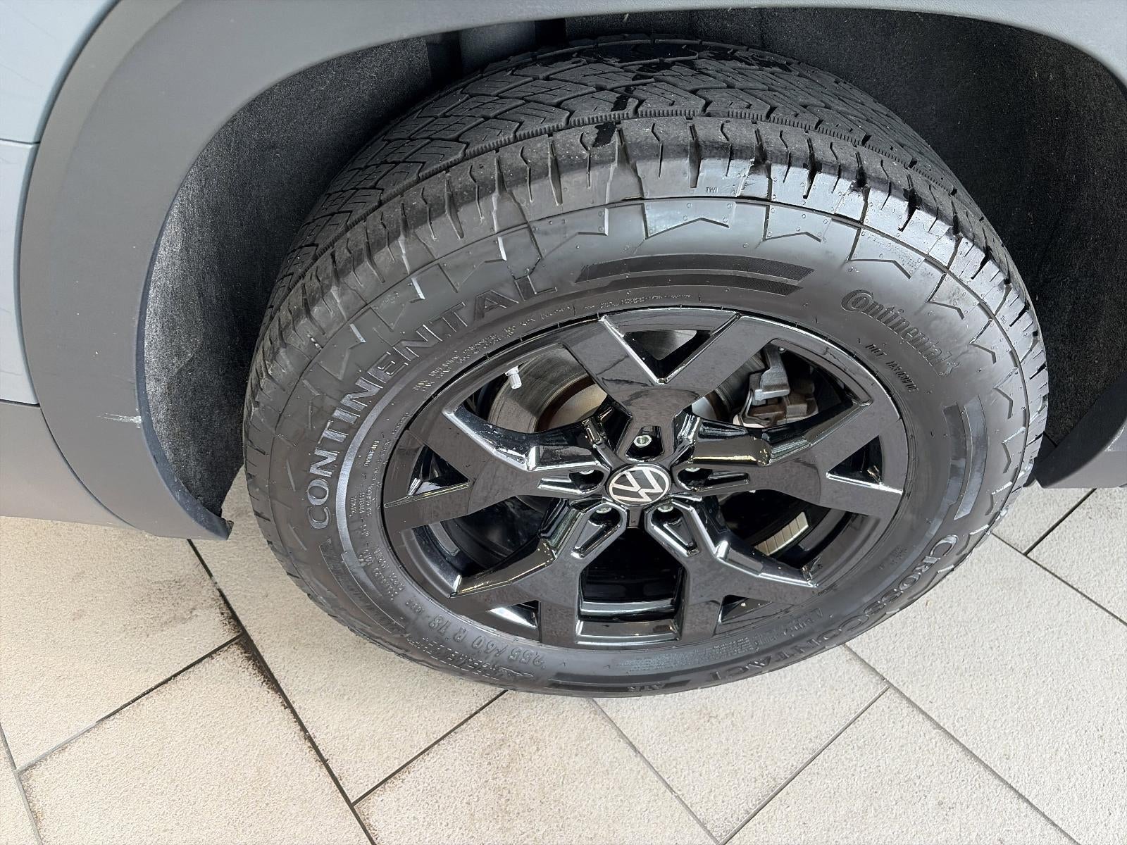 2024 Volkswagen Atlas 2.0T Peak Edition SE w/Technology 4MOTION