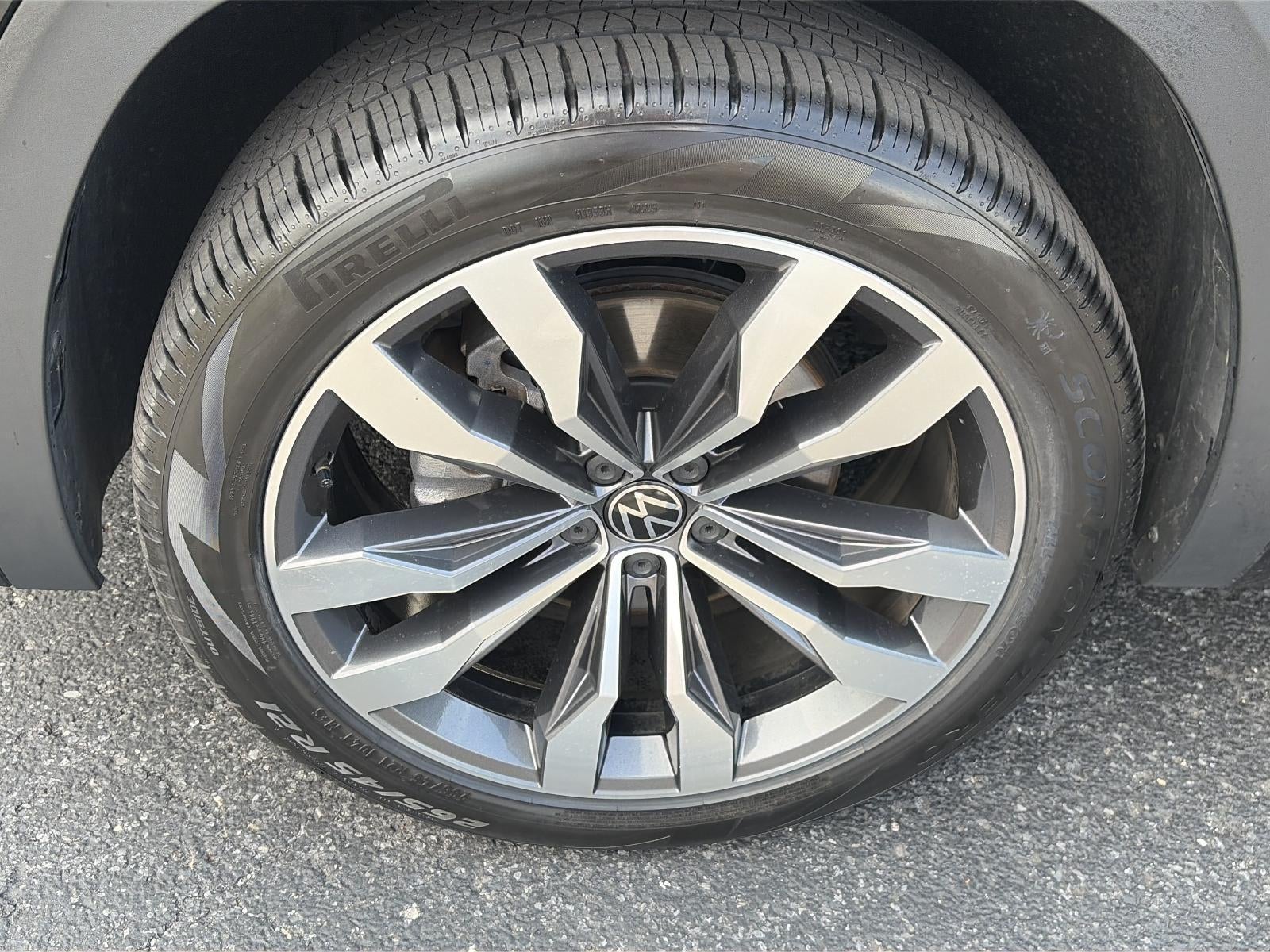2023 Volkswagen Atlas Cross Sport 3.6L V6 SEL Premium R-Line 4MOTION