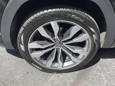 2023 Volkswagen Atlas Cross Sport 3.6L V6 SEL Premium R-Line 4MOTION