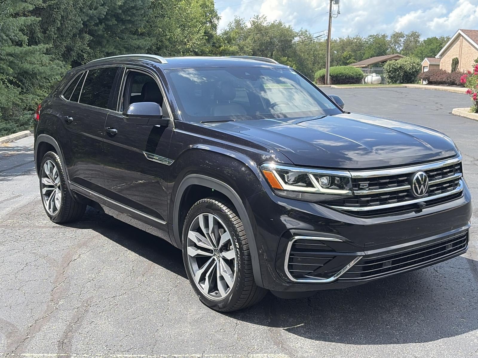 2023 Volkswagen Atlas Cross Sport 3.6L V6 SEL Premium R-Line 4MOTION