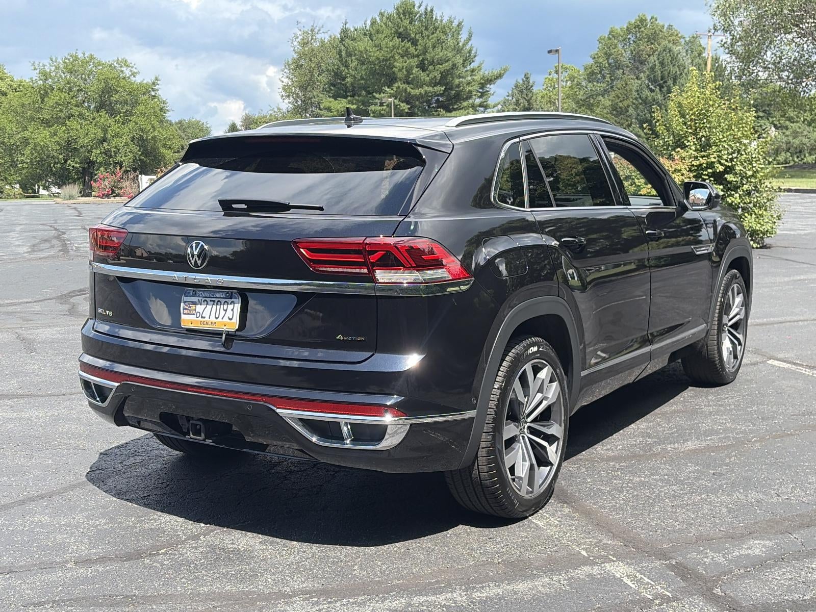 2023 Volkswagen Atlas Cross Sport 3.6L V6 SEL Premium R-Line 4MOTION