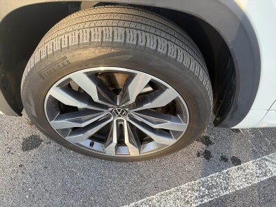 2023 Volkswagen Atlas 3.6L V6 SEL Premium R-Line 4MOTION