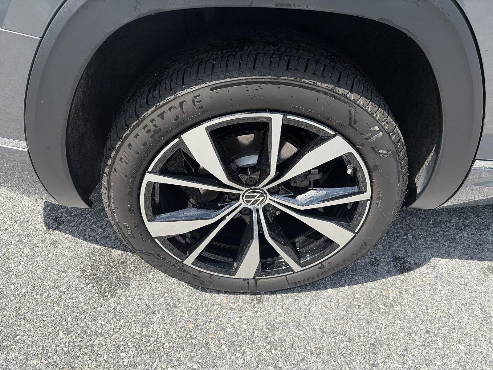 2025 Volkswagen Atlas 2.0T SEL Premium R-Line 4MOTION