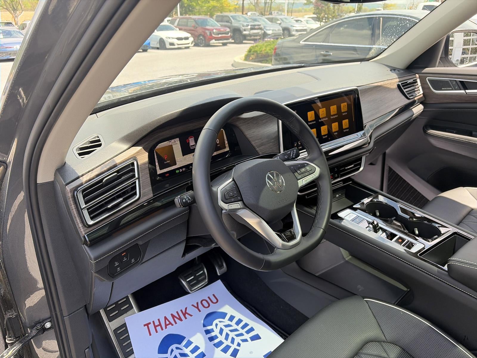2025 Volkswagen Atlas 2.0T SEL Premium R-Line 4MOTION