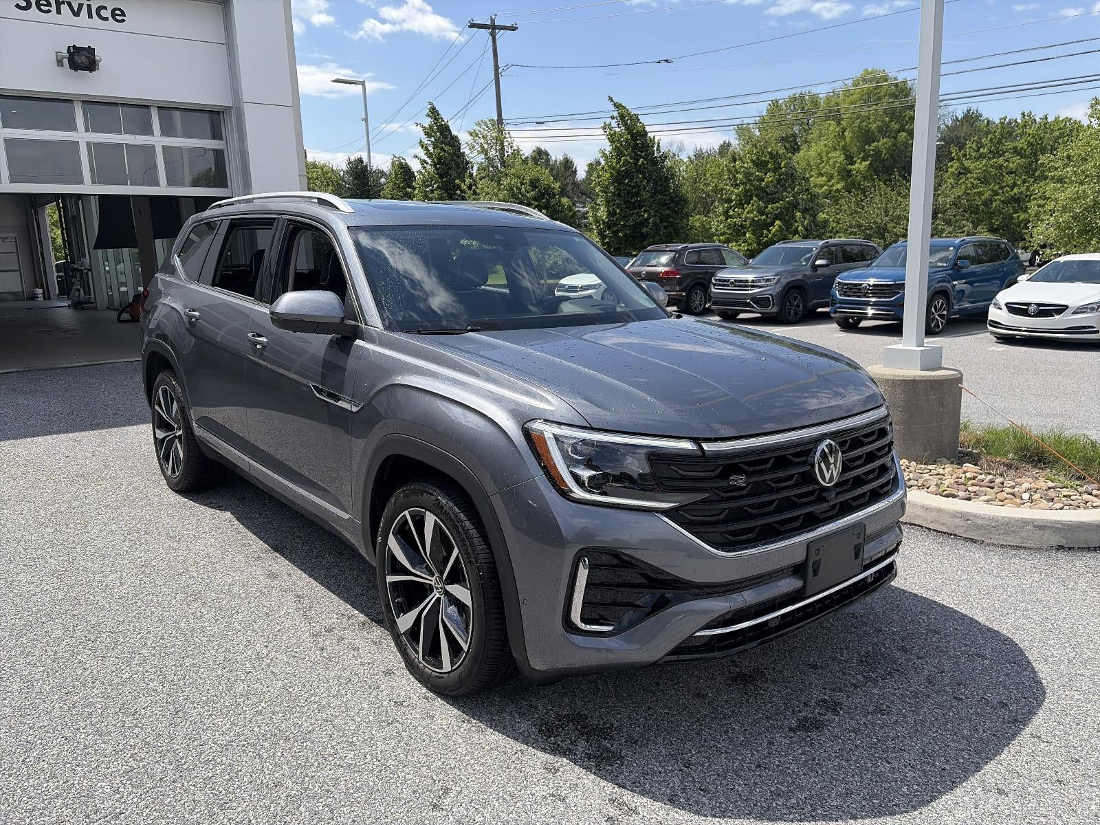 2025 Volkswagen Atlas 2.0T SEL Premium R-Line 4MOTION