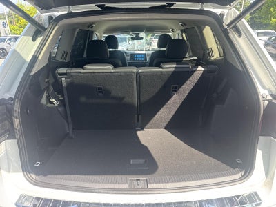 2024 Volkswagen Atlas 2.0T SE w/Technology 4MOTION