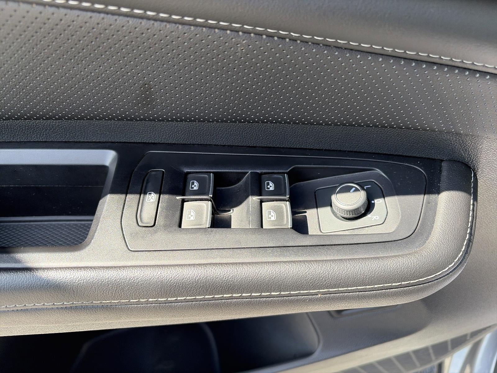 2024 Volkswagen Atlas 2.0T SE w/Technology 4MOTION