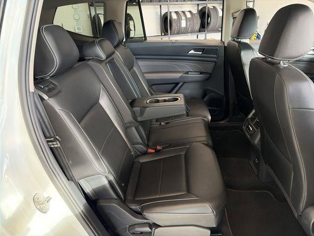 2022 Volkswagen Atlas 3.6L V6 SE w/Technology 4MOTION