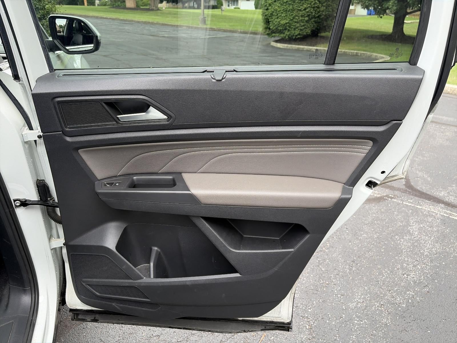 2023 Volkswagen Atlas 3.6L V6 SE w/Technology 4MOTION