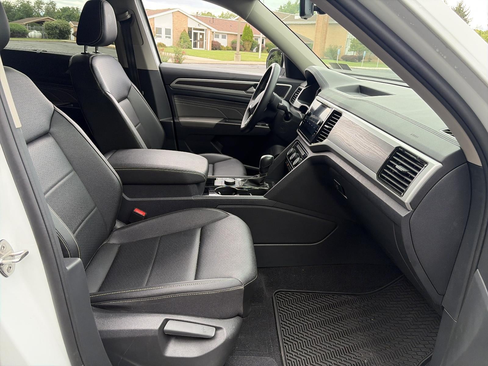 2023 Volkswagen Atlas 3.6L V6 SE w/Technology 4MOTION
