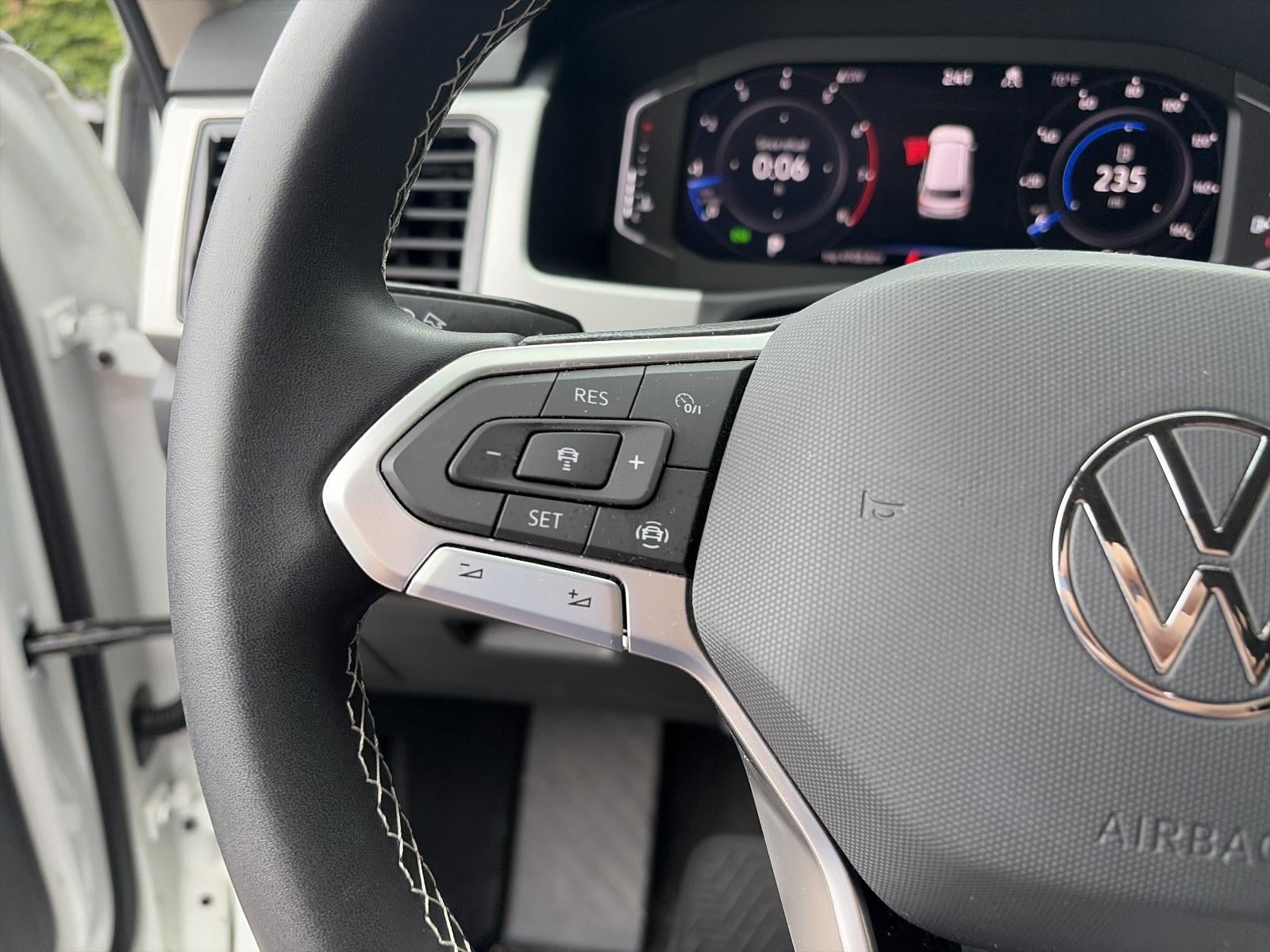 2023 Volkswagen Atlas 3.6L V6 SE w/Technology 4MOTION