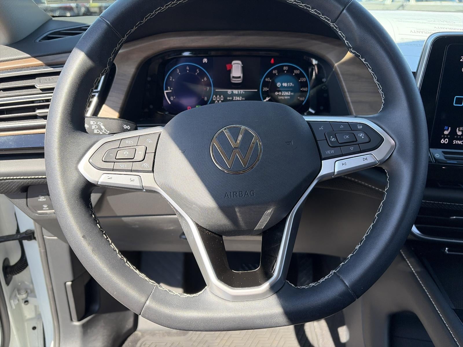 2024 Volkswagen Atlas 2.0T SE w/Technology 4MOTION