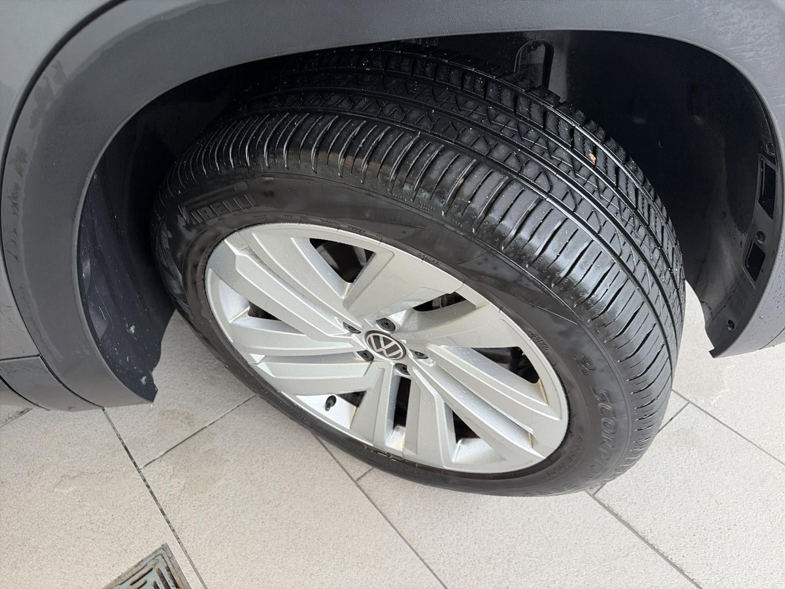 2023 Volkswagen Atlas Cross Sport 2.0T SE w/Technology 4MOTION
