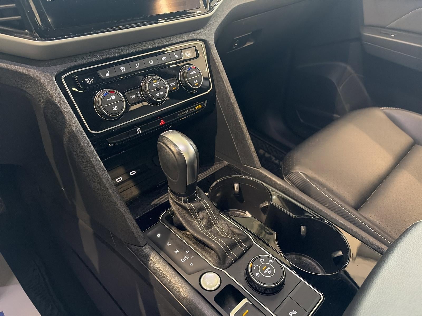2023 Volkswagen Atlas Cross Sport 2.0T SE w/Technology 4MOTION