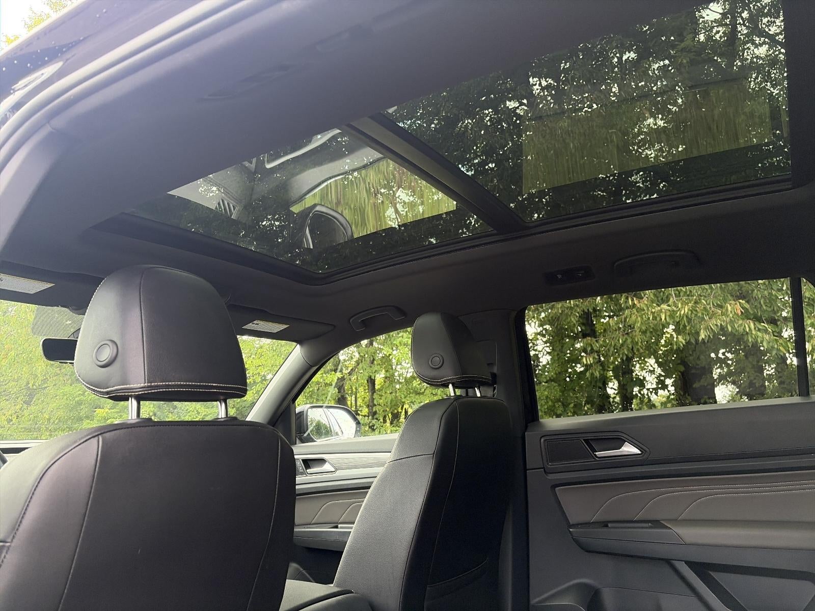 2023 Volkswagen Atlas Cross Sport 2.0T SE w/Technology 4MOTION