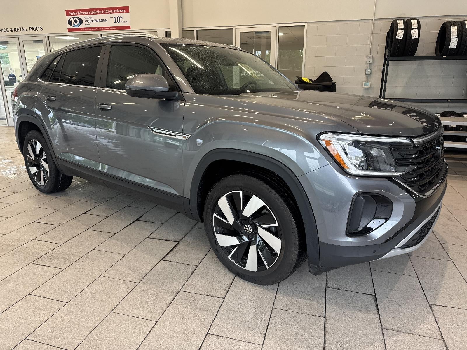 2024 Volkswagen Atlas Cross Sport 2.0T SE w/Technology 4MOTION