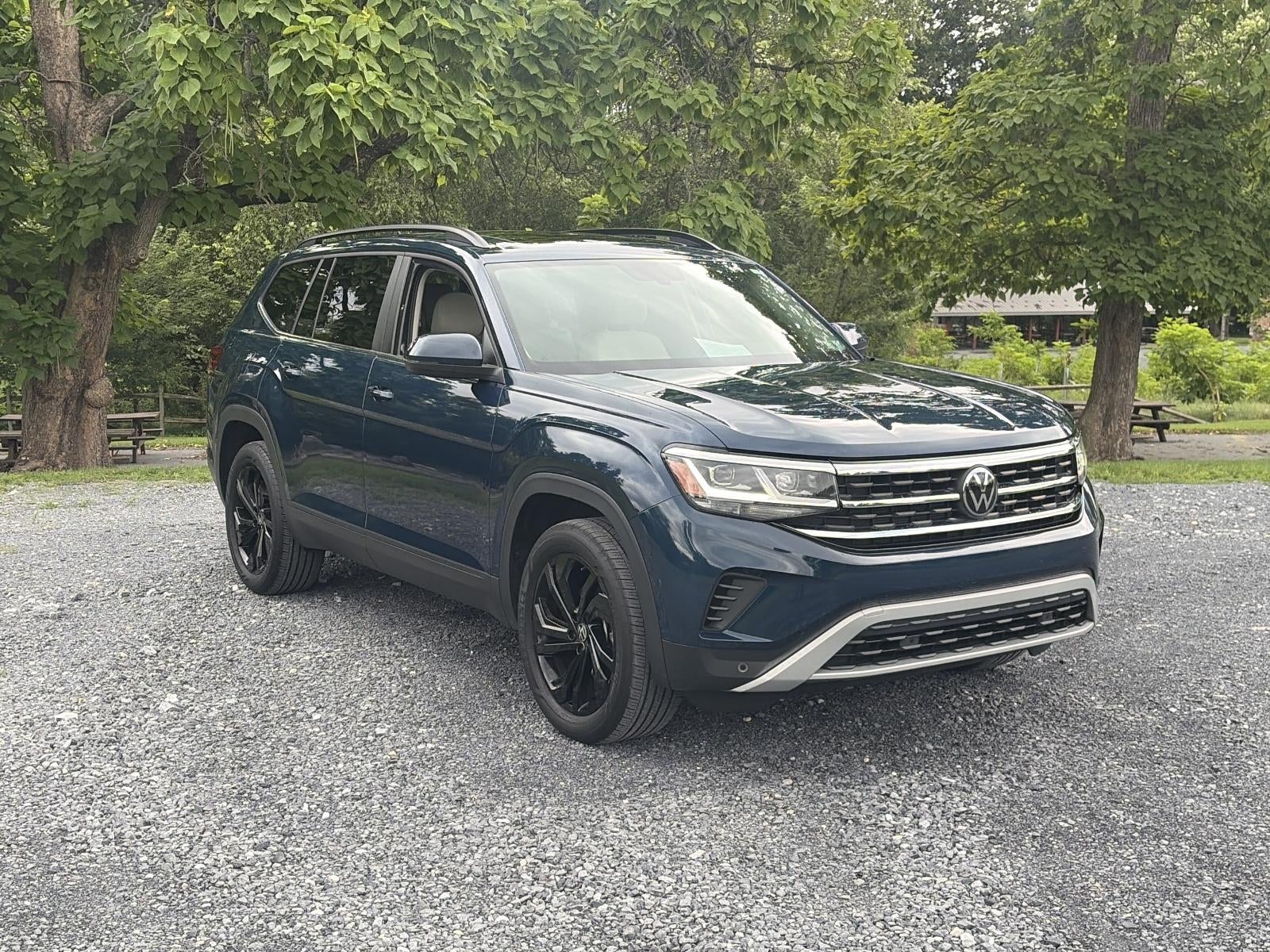 2023 Volkswagen Atlas 2.0T SE w/Technology 4MOTION