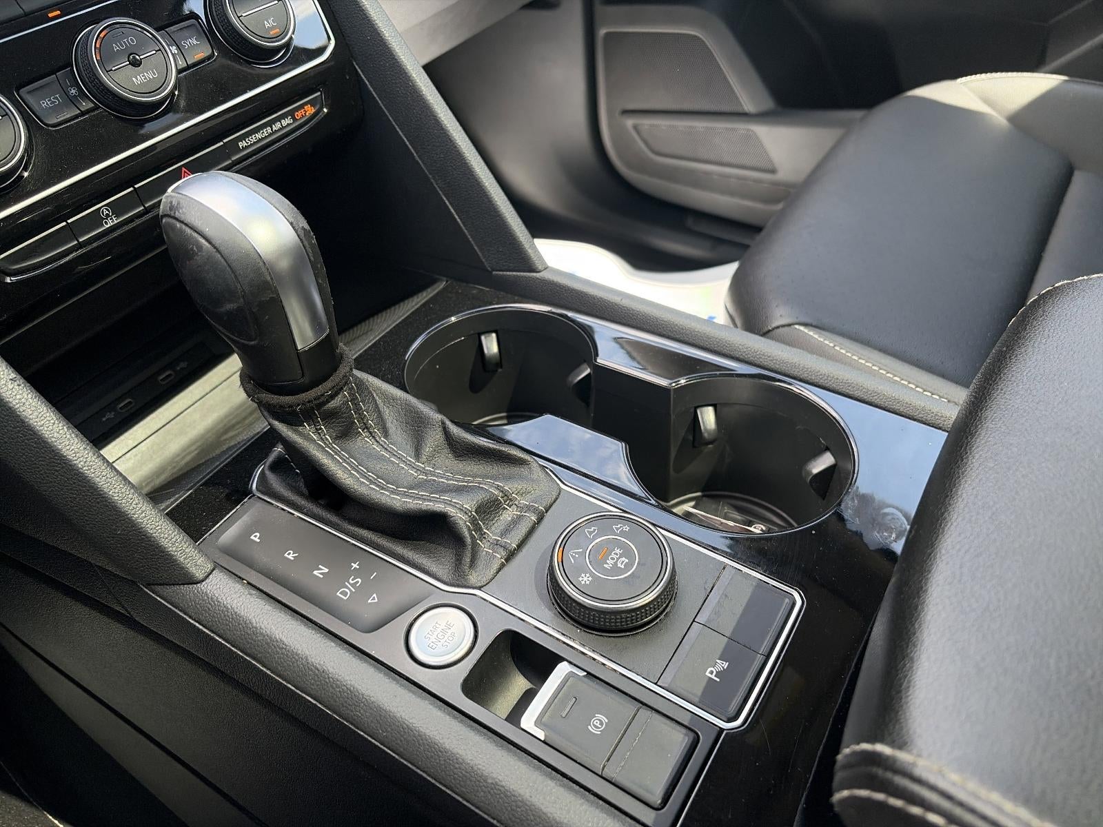 2023 Volkswagen Atlas 2.0T SE w/Technology 4MOTION