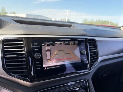 2023 Volkswagen Atlas 2.0T SE w/Technology 4MOTION