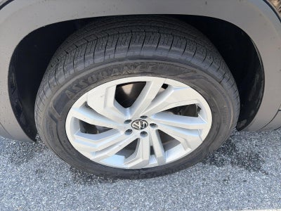 2023 Volkswagen Atlas 2.0T SE w/Technology 4MOTION