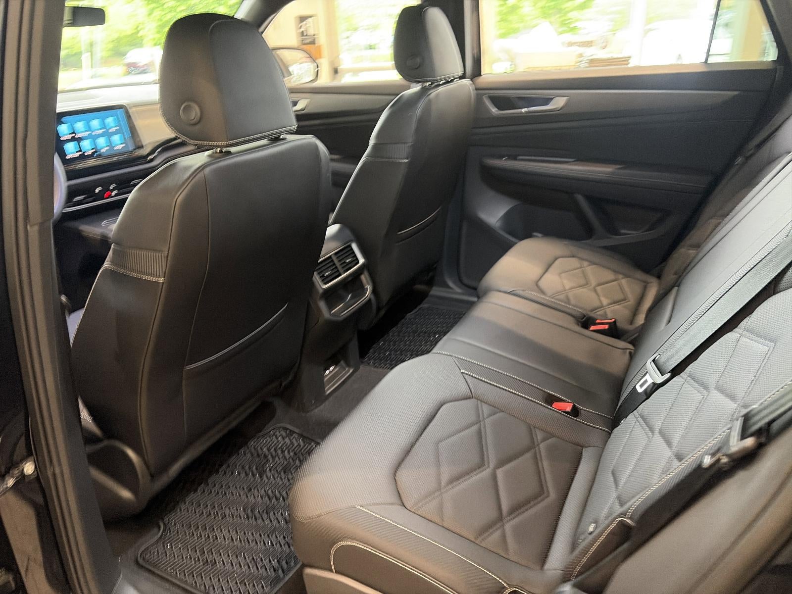 2025 Volkswagen Atlas Cross Sport 2.0T SE 4MOTION