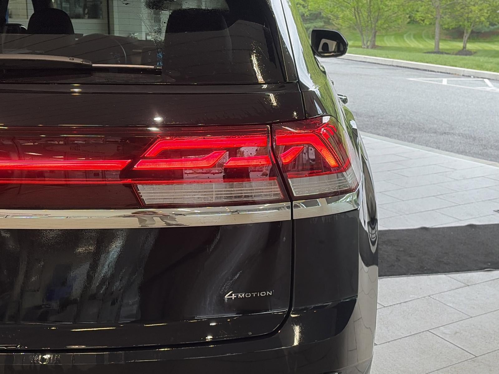 2025 Volkswagen Atlas Cross Sport 2.0T SE 4MOTION