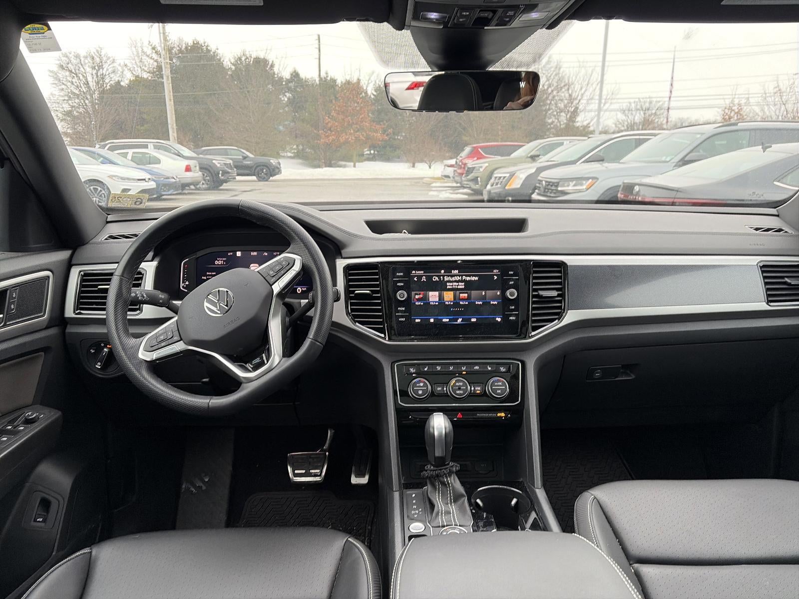 2023 Volkswagen Atlas Cross Sport 3.6L V6 SEL R-Line Black 4MOTION