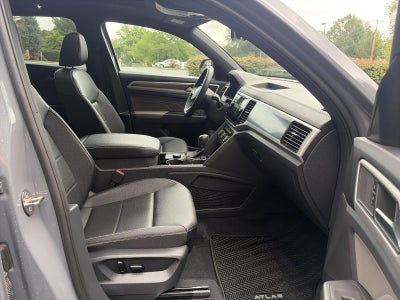 2023 Volkswagen Atlas Cross Sport 3.6L V6 SEL R-Line Black 4MOTION